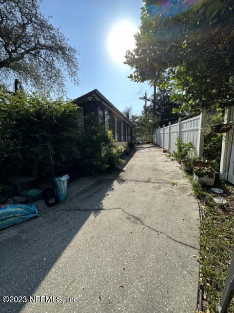 2799 Rainbow Road Jacksonville, FL 32217 - Photo 11 of 38 IMG_1164 Medium