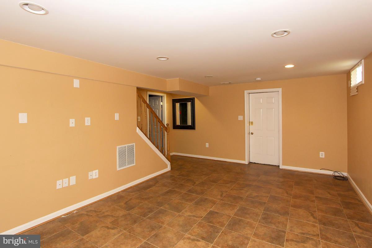3153 Beethoven Way Silver Spring, MD 20904 - Photo 14 of 19 Interior (General)