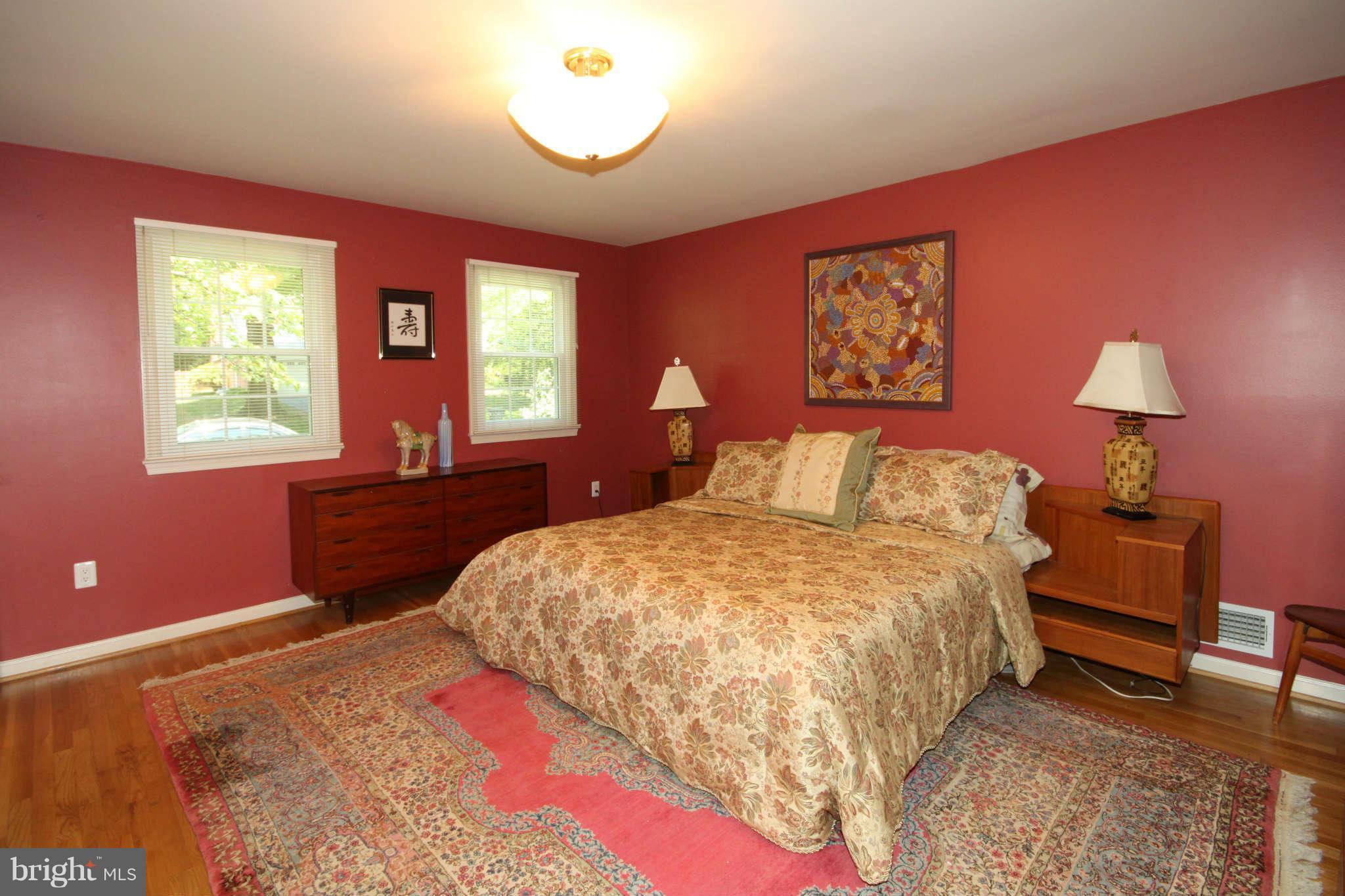 8201 Langbrook Road Springfield, VA 22152 - Photo 11 of 29 Bedroom (Master)