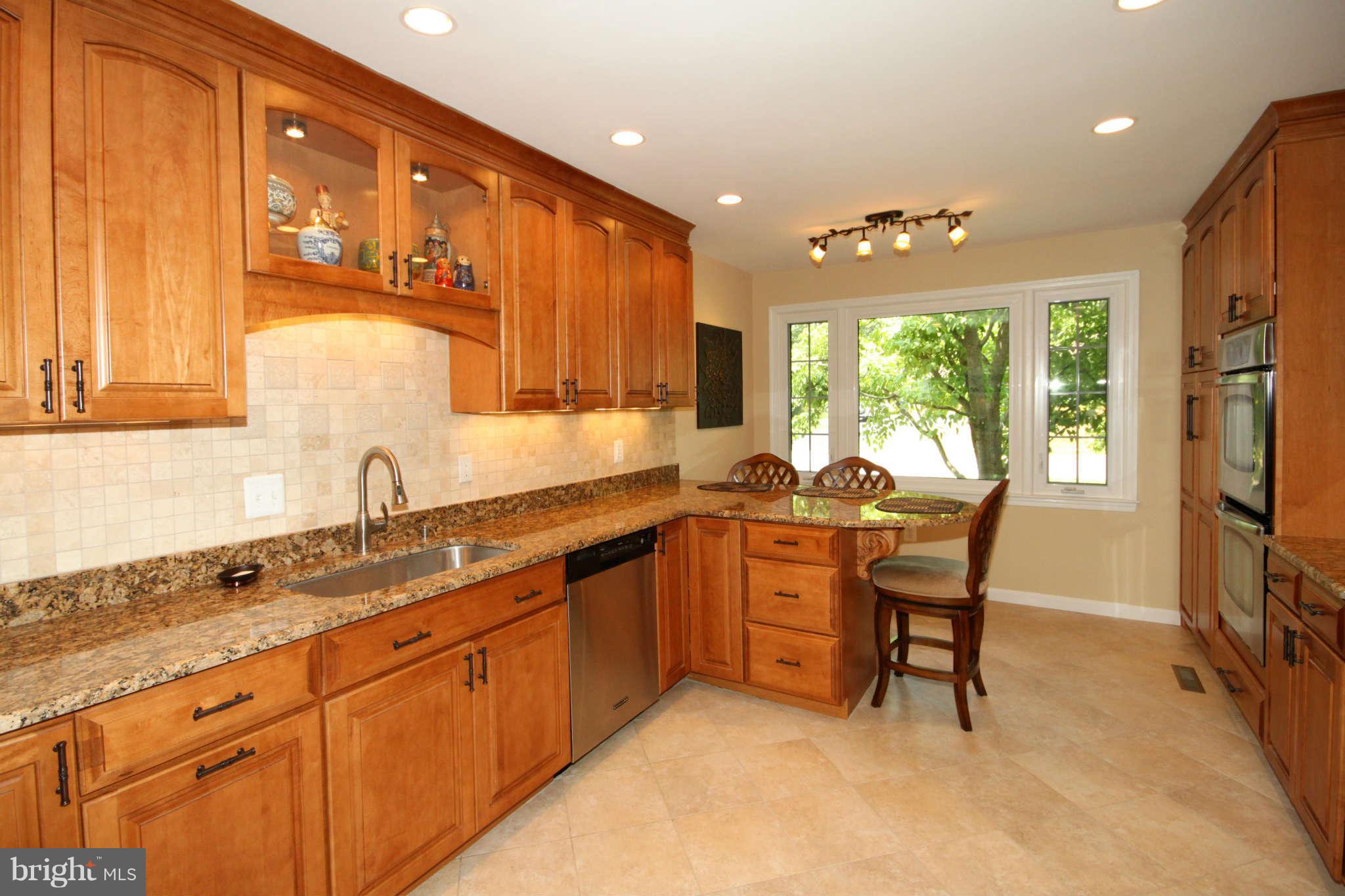 8201 Langbrook Road Springfield, VA 22152 - Photo 7 of 29 Kitchen