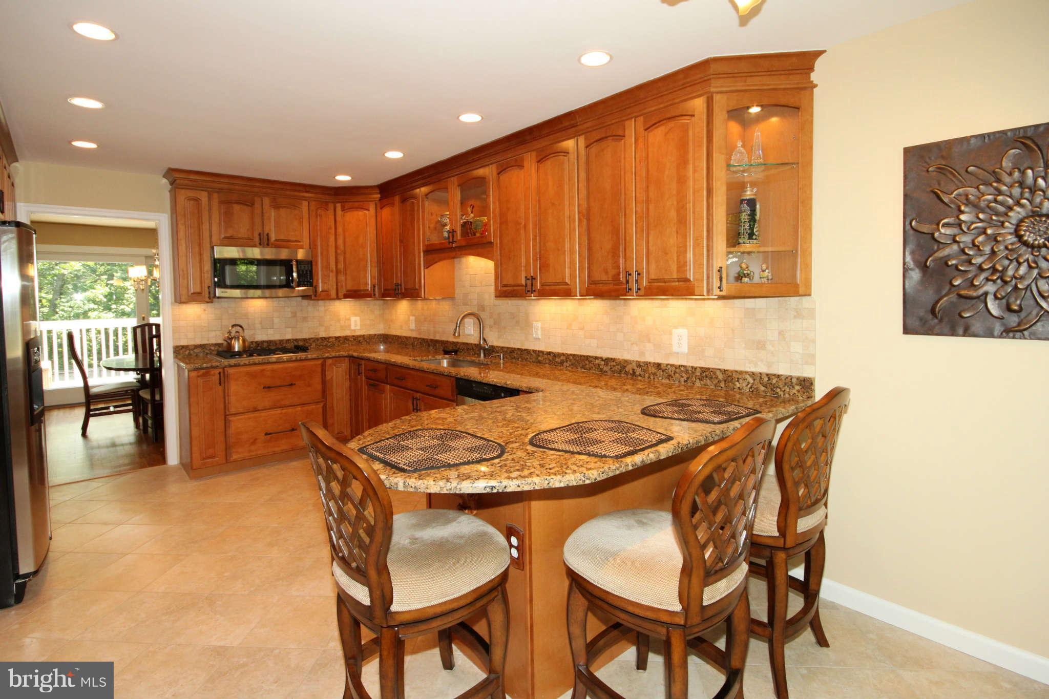 8201 Langbrook Road Springfield, VA 22152 - Photo 10 of 29 Kitchen