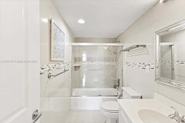 $3,800 | 19380 Collins Avenue, Unit 1602, Sunny Isles Beach, FL 33160