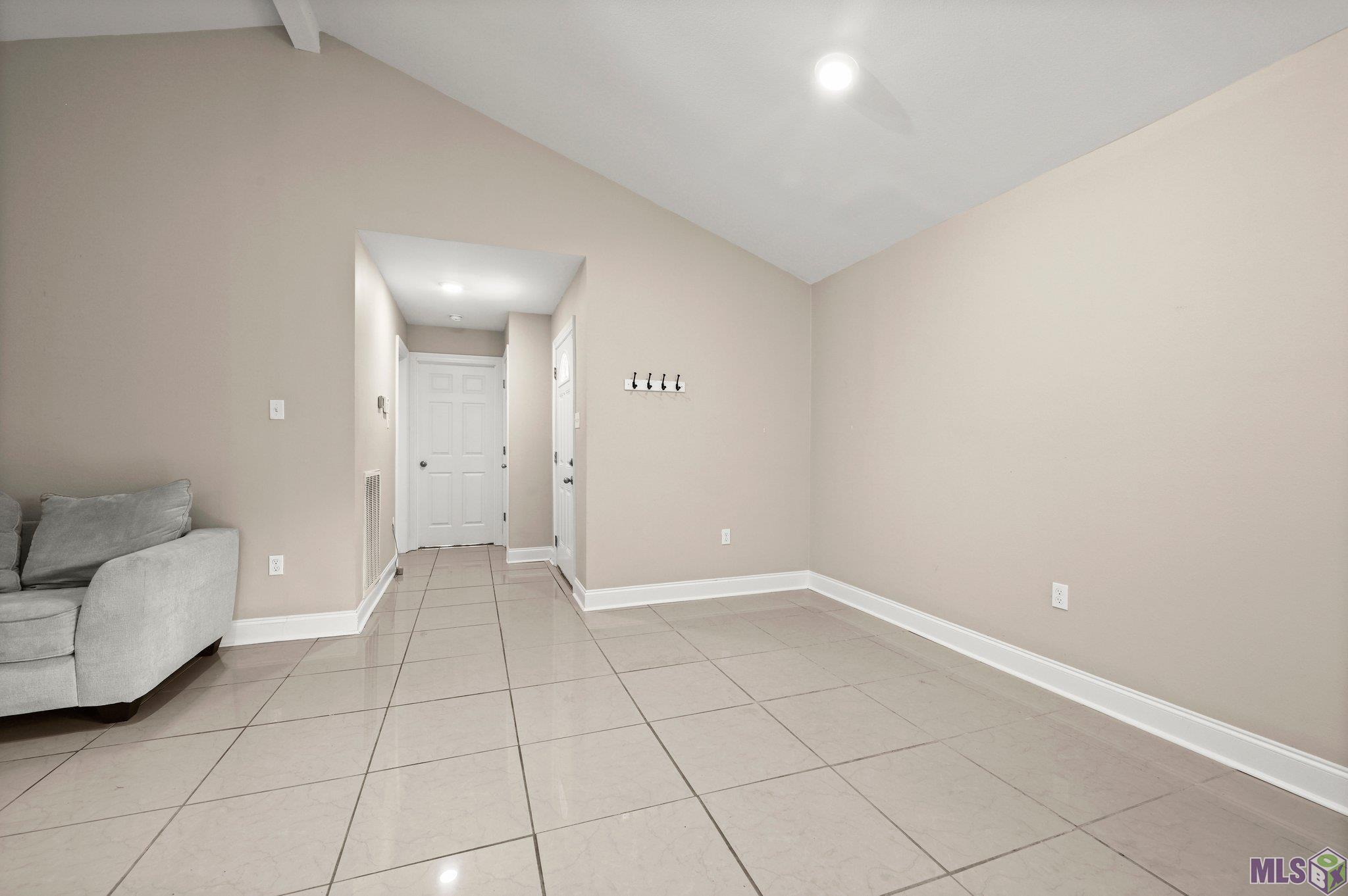 8049 Summa Avenue, Unit D Baton Rouge, LA 70809 - Photo 11 of 14