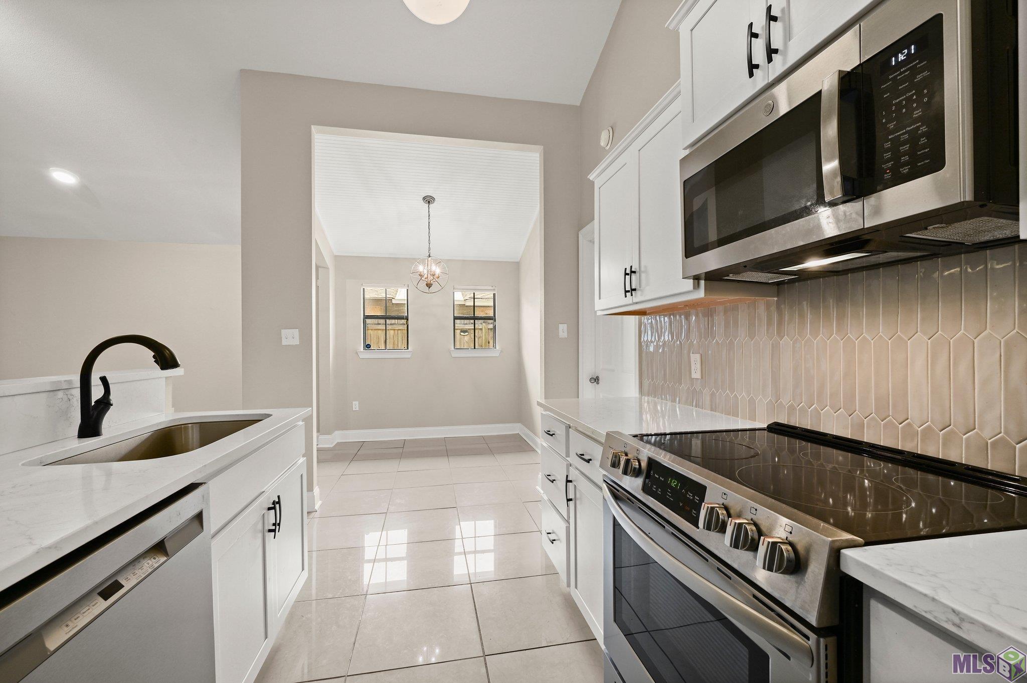 8049 Summa Avenue, Unit D Baton Rouge, LA 70809 - Photo 8 of 14