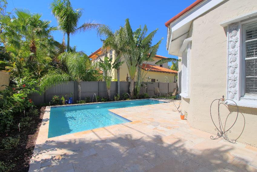 522 Sunset Road West Palm Beach, FL 33401 - Photo 15 of 15 pool/patio