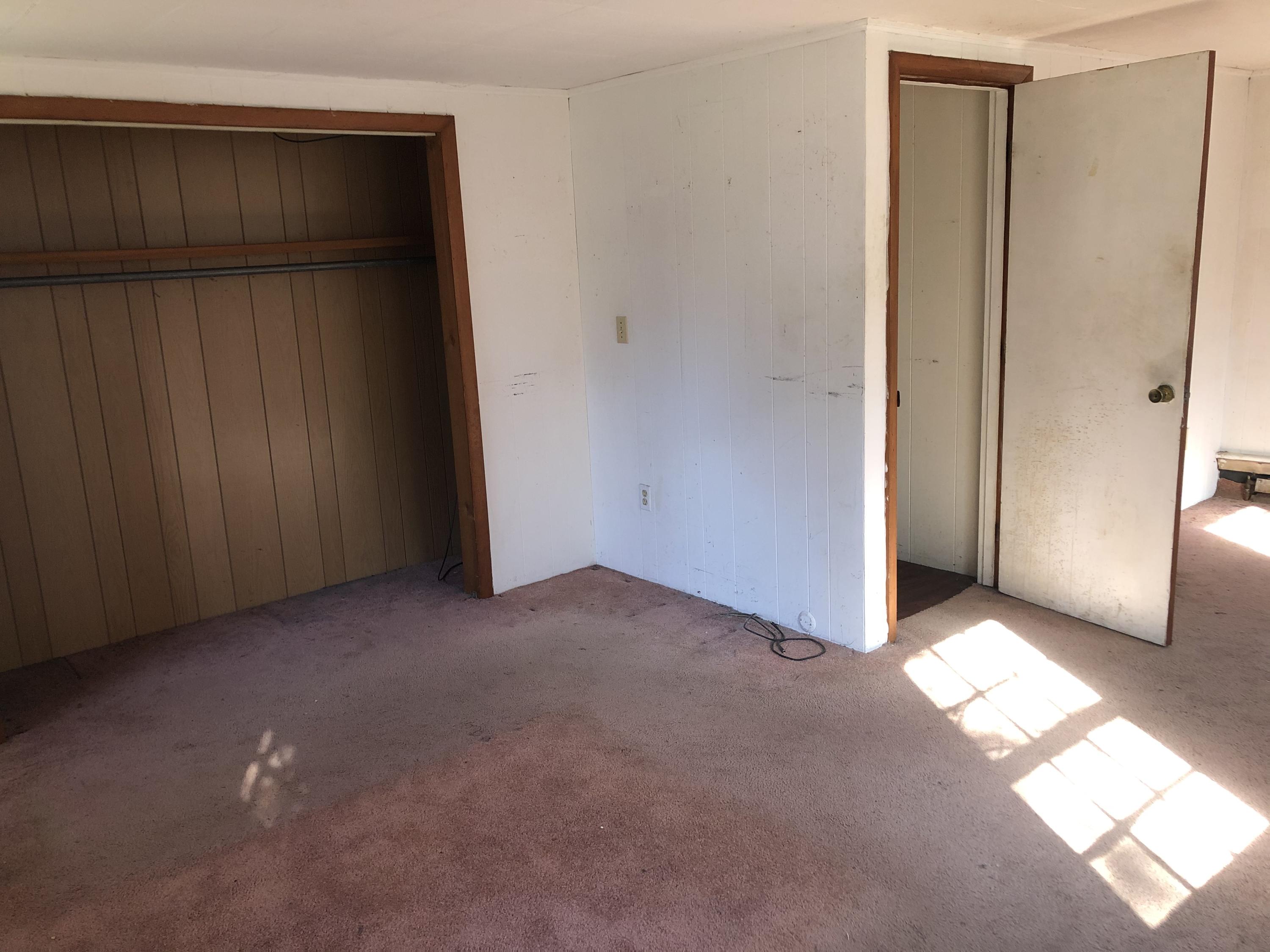 9 Childs Homestead Road Orleans, MA 02653 - Photo 16 of 19 an empty room with windows and closet