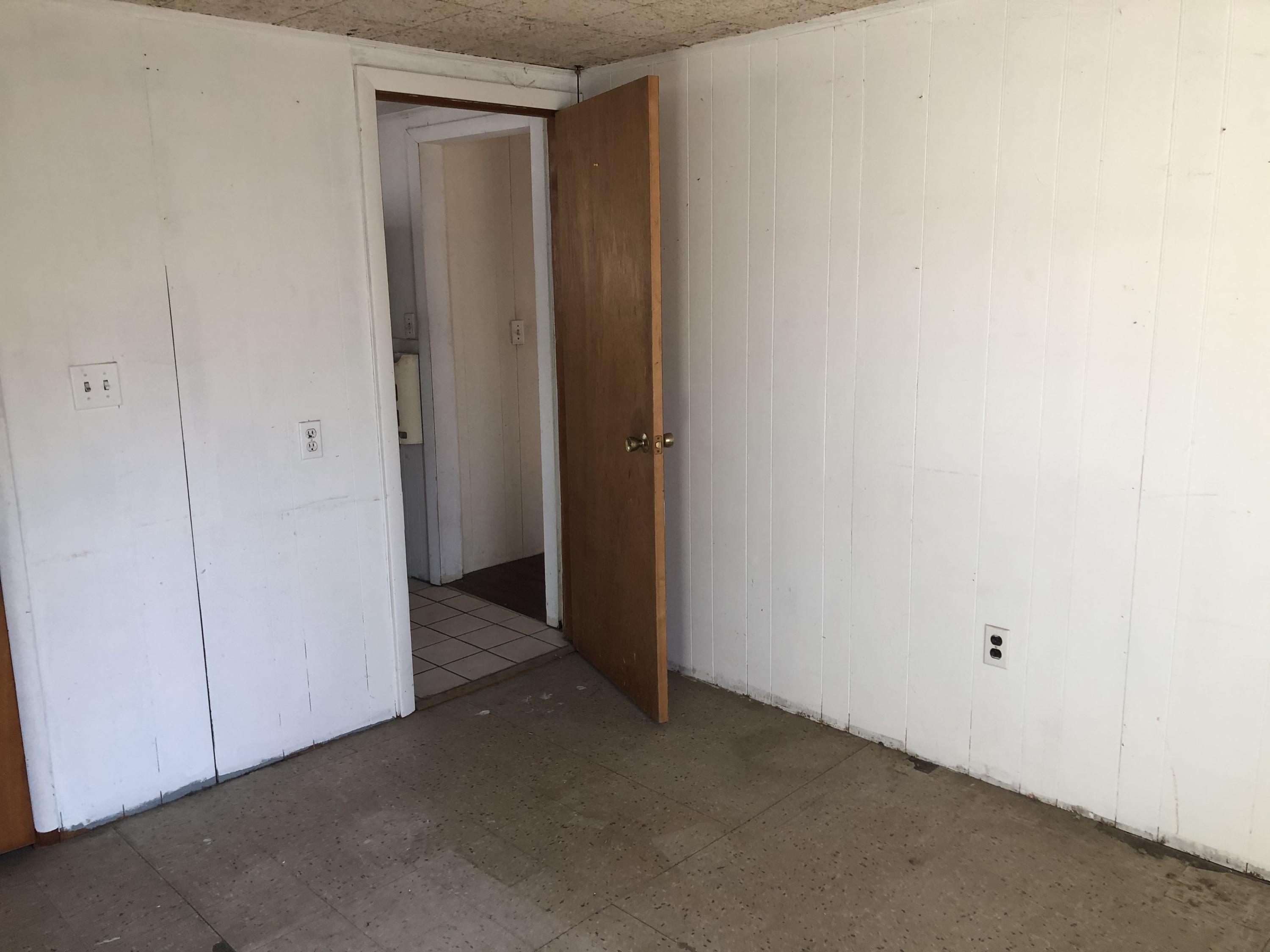 9 Childs Homestead Road Orleans, MA 02653 - Photo 18 of 19 a view of an empty room