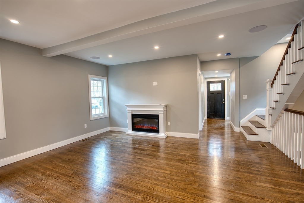19 Vesey Road Randolph, MA 02368 - Photo 9 of 29 Gallery Image 9