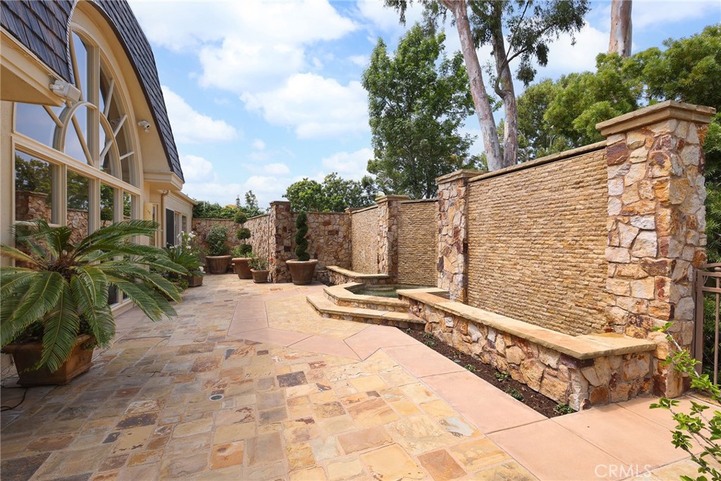 4 Rue Grand Ducal Newport Beach, CA 92660 - Photo 17 of 23