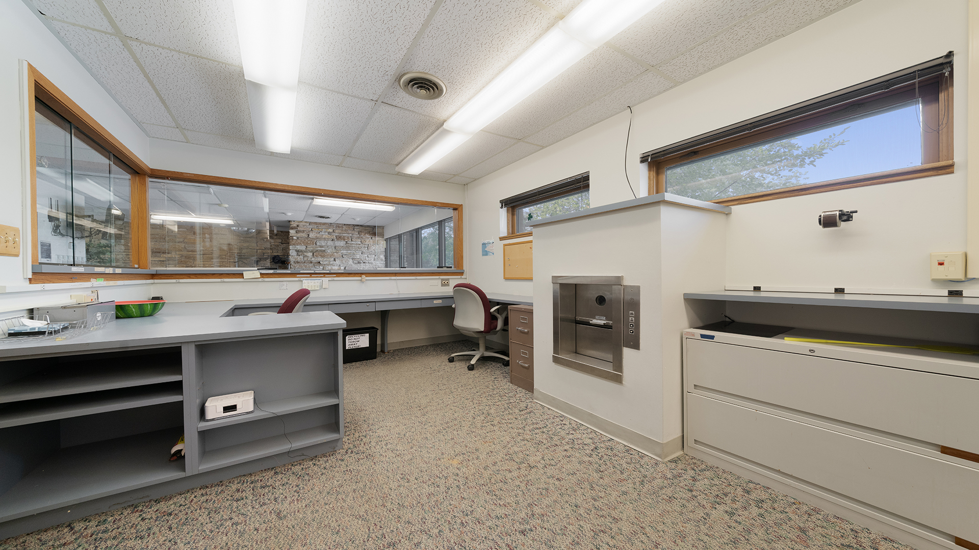 405 Charles Street Mount Morris, IL 61054 - Photo 15 of 61 a room with furniture and a fireplace