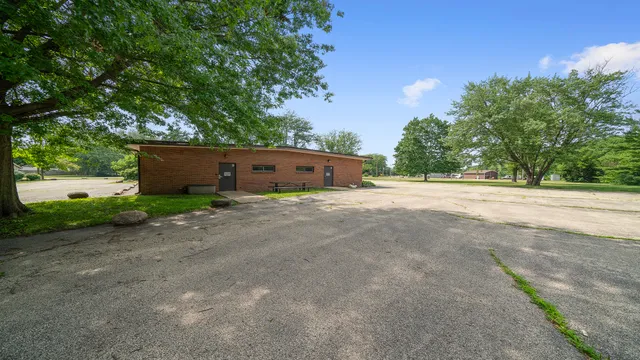$199,500 | 405 Charles Street, Mount Morris, IL 61054