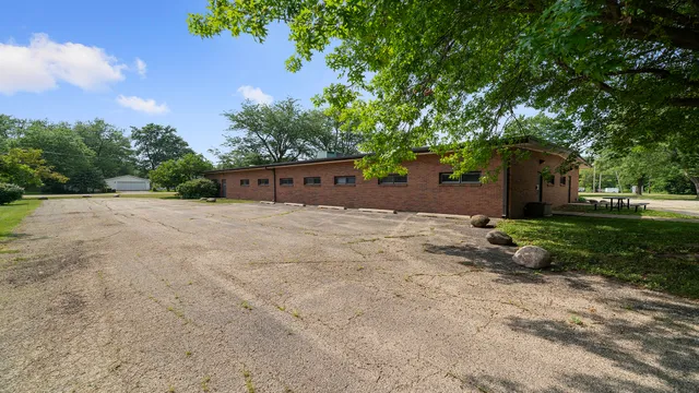 $199,500 | 405 Charles Street, Mount Morris, IL 61054