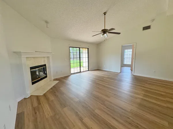 $2,250 | 2086 Magnus Lane, Jacksonville, FL 32246