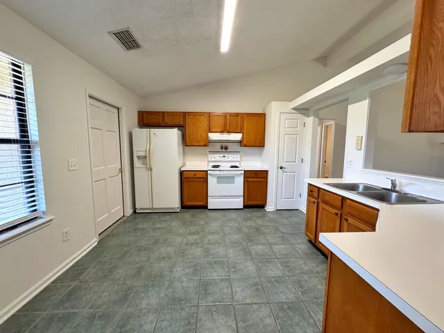 $2,250 | 2086 Magnus Lane, Jacksonville, FL 32246