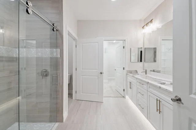 $707,566 | 1136 Lochaven Circle, Hillsdale, MI 49242