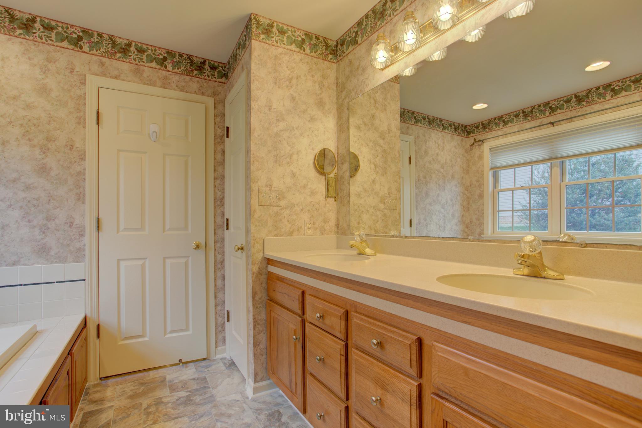 2021 Harrogate Road Lancaster, PA 17601 - Photo 18 of 49 Gallery Image 18