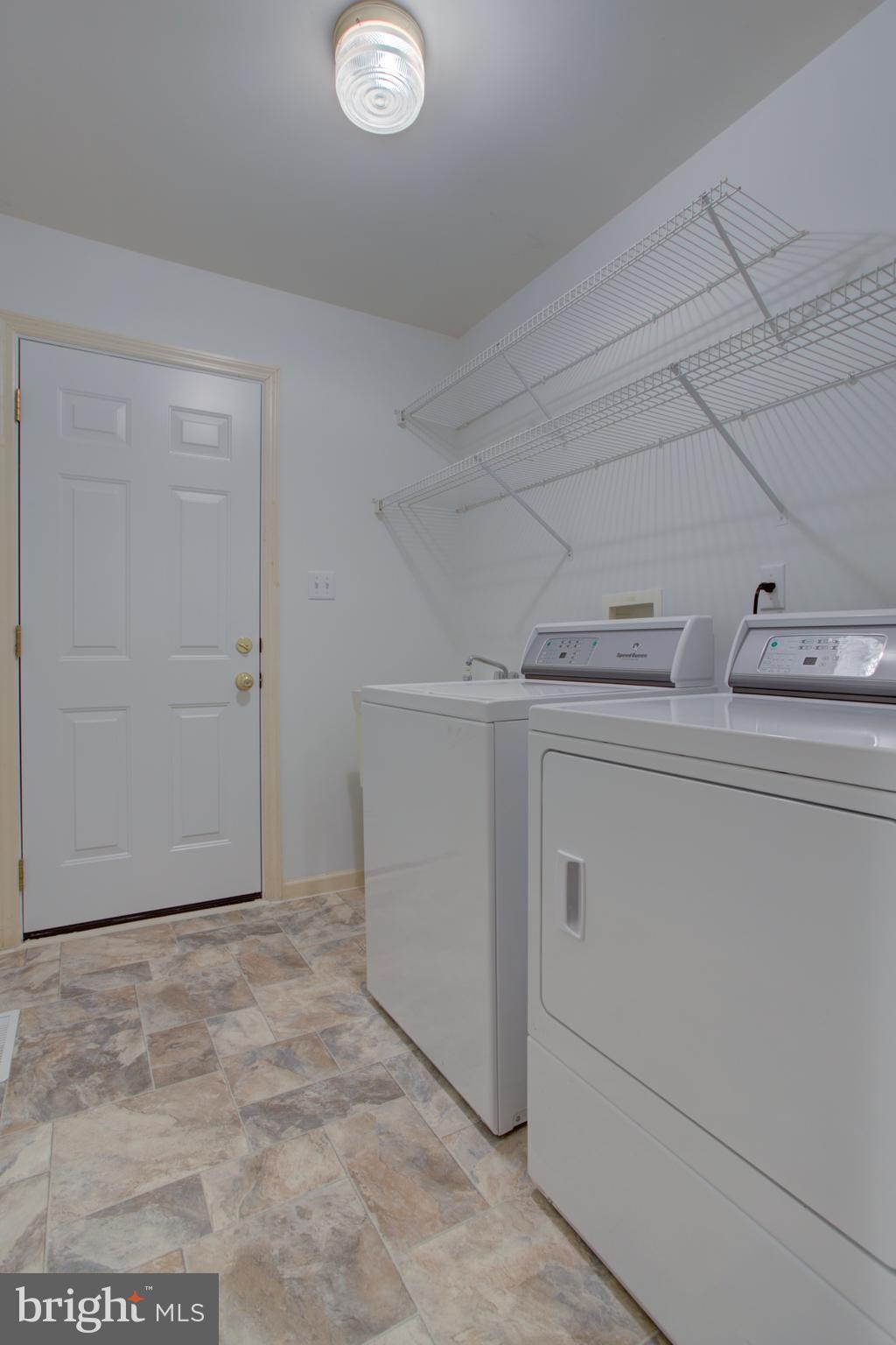 2021 Harrogate Road Lancaster, PA 17601 - Photo 23 of 49 Gallery Image 23