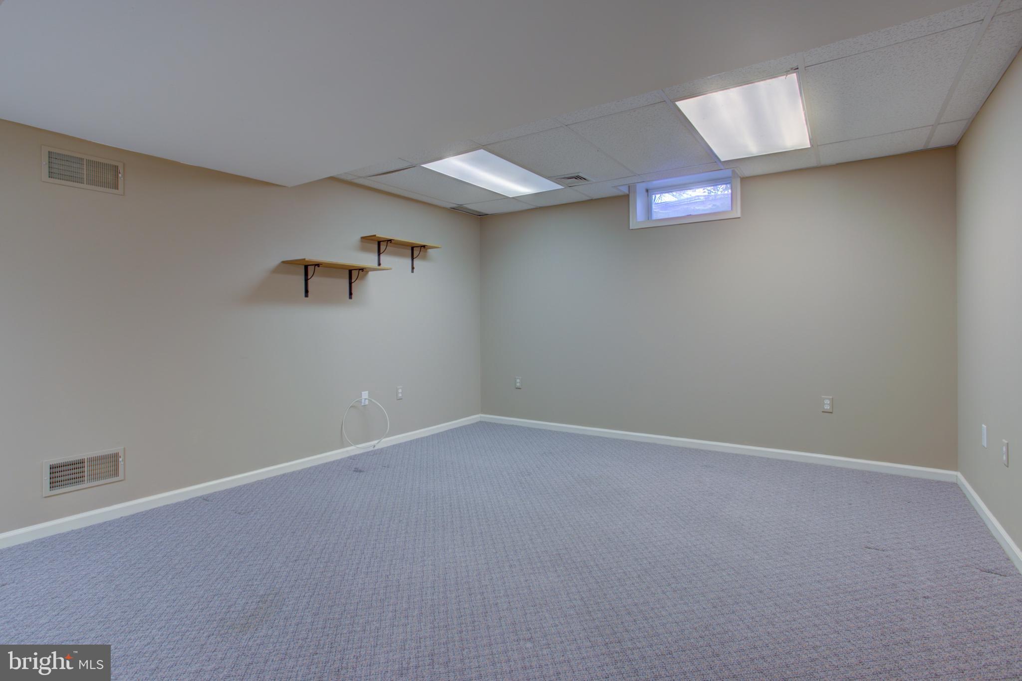 2021 Harrogate Road Lancaster, PA 17601 - Photo 38 of 49 Gallery Image 38