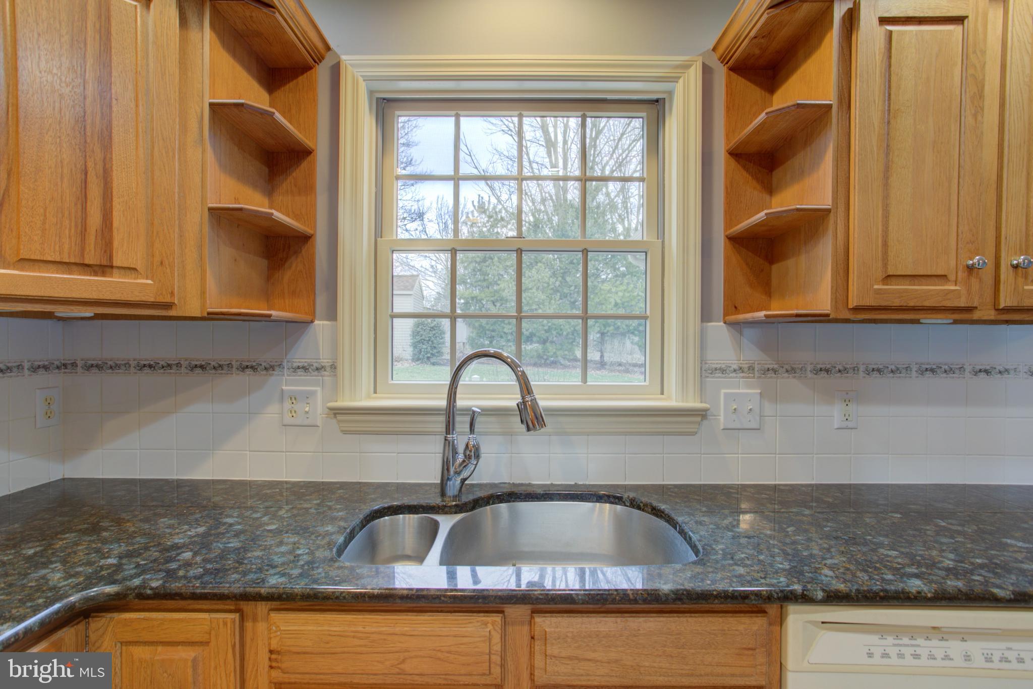2021 Harrogate Road Lancaster, PA 17601 - Photo 10 of 49 Gallery Image 10