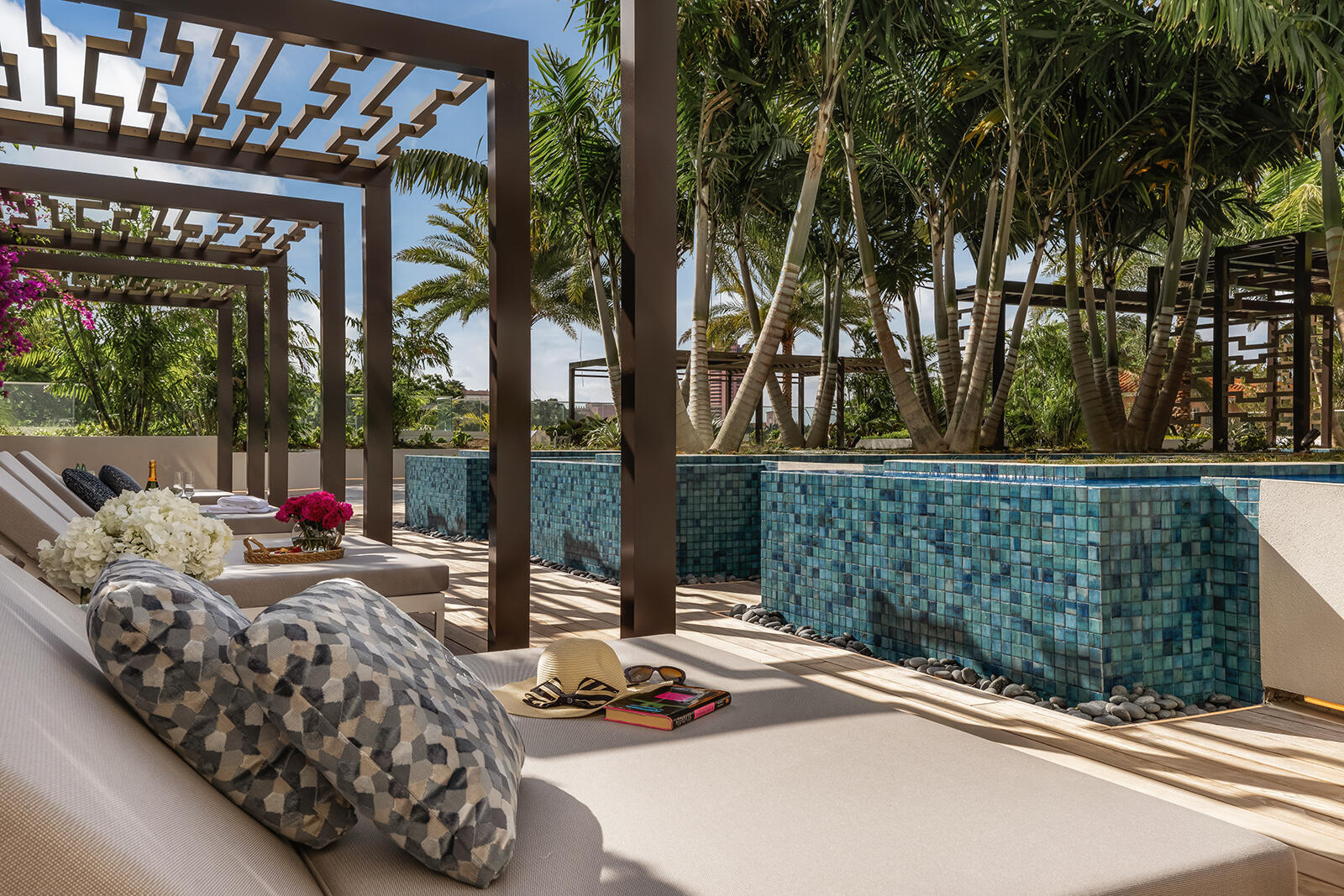 200 Southeast Mizner Boulevard, Unit 209 Boca Raton, FL 33432 - Photo 56 of 60 Outdoor Gardens