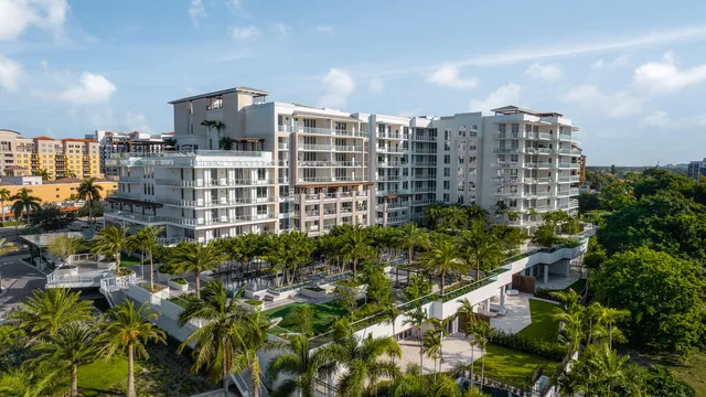 $3,500,000 | 200 Southeast Mizner Boulevard, Unit 209, Boca Raton, FL 33432