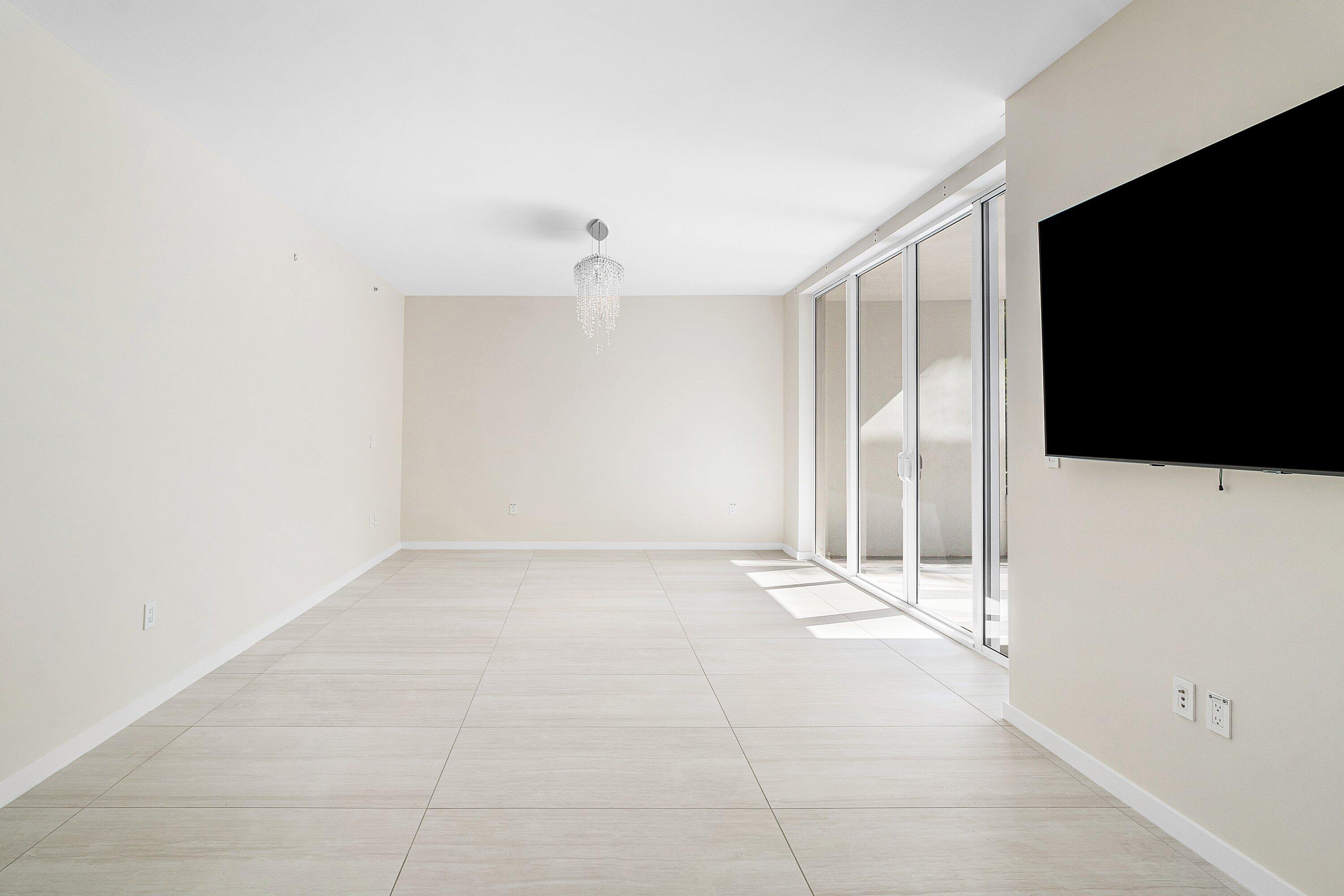 200 Southeast Mizner Boulevard, Unit 209 Boca Raton, FL 33432 - Photo 8 of 60 a view of an empty room