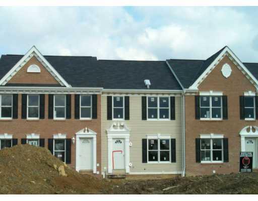 21 Castle View Drive, Unit E21 McKees Rocks, PA 15136 - Photo 1 of 1 Gallery Image 1