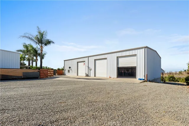 $3,200,000 | 17850 Vista Del Lago Drive, Riverside, CA 92503