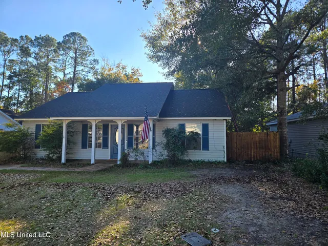 $1,750 | 2717 Honduras Drive, Gautier, MS 39553