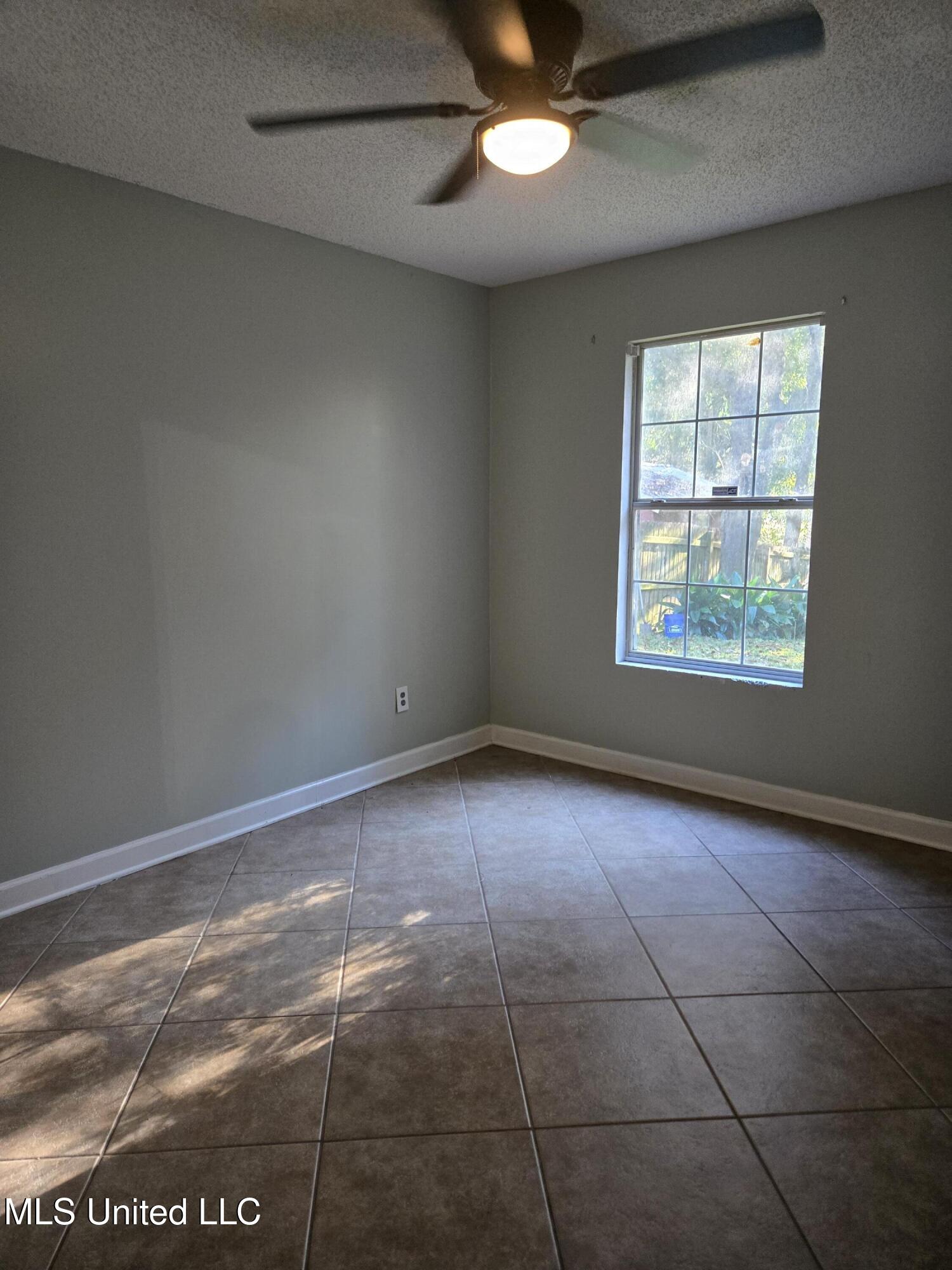 2717 Honduras Drive Gautier, MS 39553 - Photo 11 of 22 1000134581