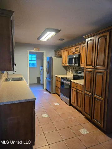 $1,750 | 2717 Honduras Drive, Gautier, MS 39553