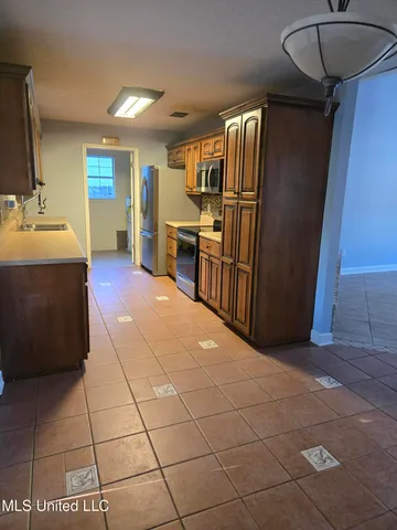 $1,750 | 2717 Honduras Drive, Gautier, MS 39553