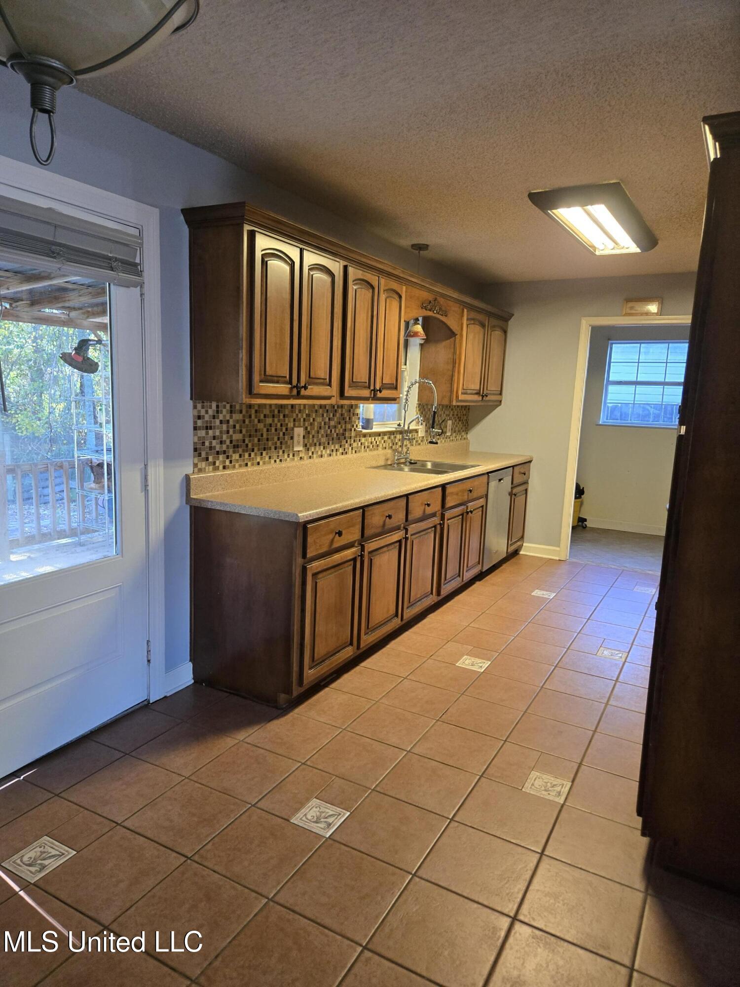 2717 Honduras Drive Gautier, MS 39553 - Photo 16 of 22 1000134585