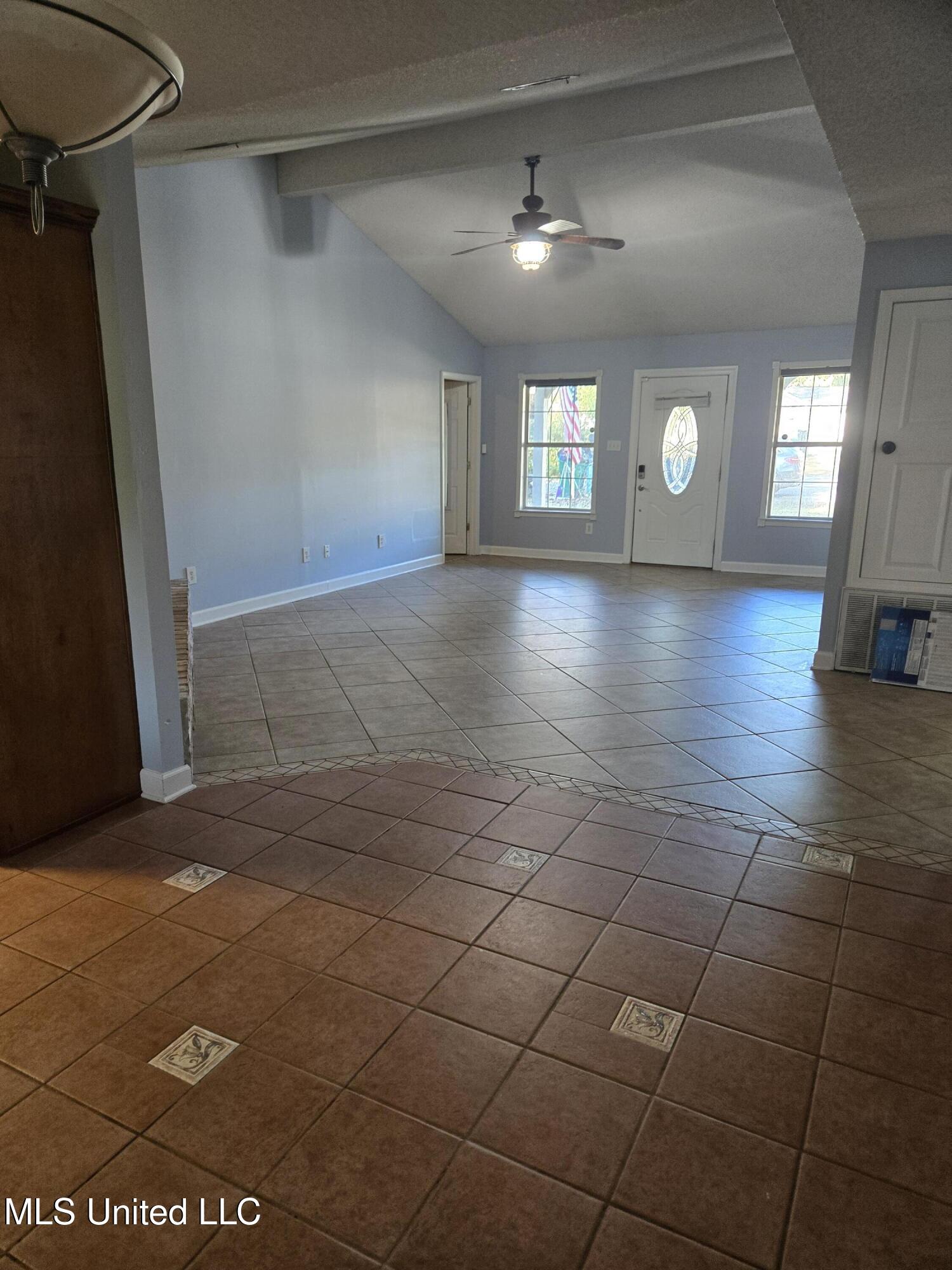 2717 Honduras Drive Gautier, MS 39553 - Photo 6 of 22 1000134560