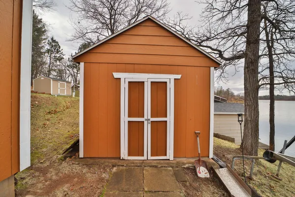 $299,900 | 21138 Bluegill Road, Ironton, MN 56455