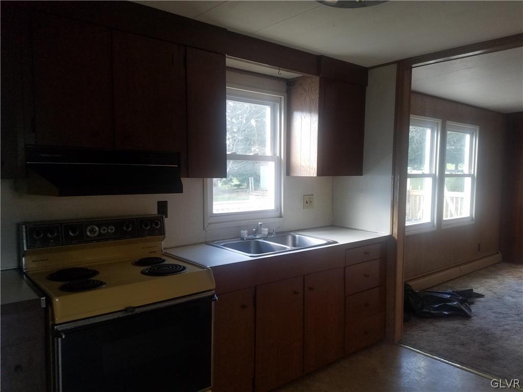 4332 Shankweiler Road Orefield, PA 18069 - Photo 4 of 12 Gallery Image 4