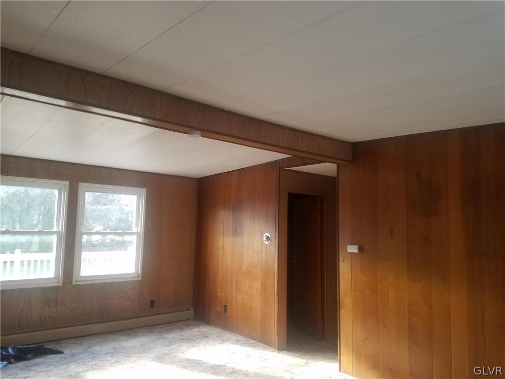 4332 Shankweiler Road Orefield, PA 18069 - Photo 7 of 12 Gallery Image 7