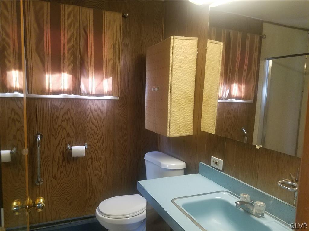 4332 Shankweiler Road Orefield, PA 18069 - Photo 10 of 12 Gallery Image 10