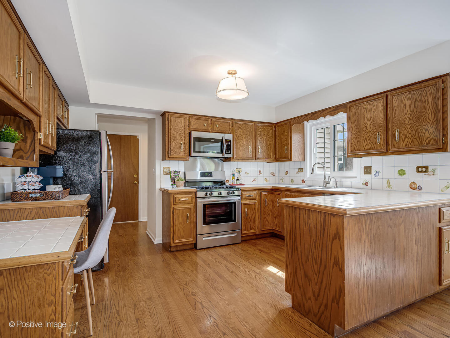 6400 Wesley Road Willowbrook, IL 60527 - Photo 10 of 37 Gallery Image 10