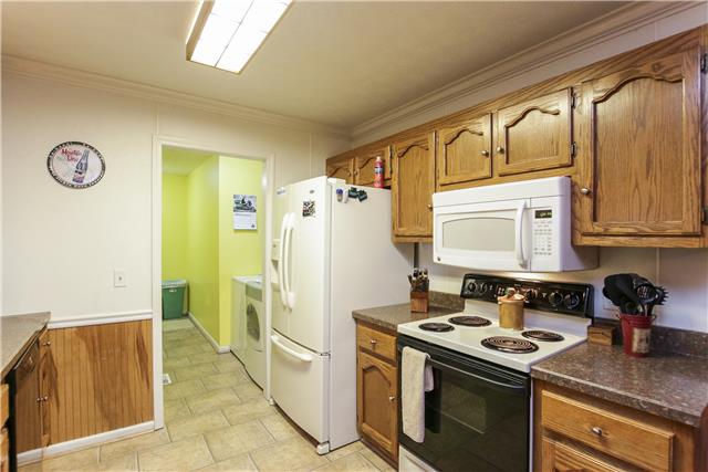 131 Roark Road Cottontown, TN 37048 - Photo 8 of 19 Gallery Image 8