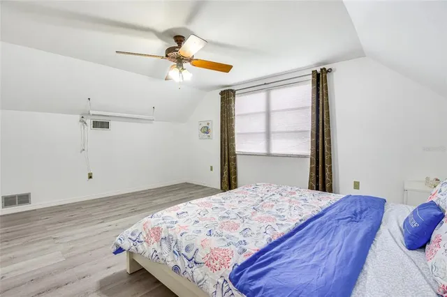 a view of parking area