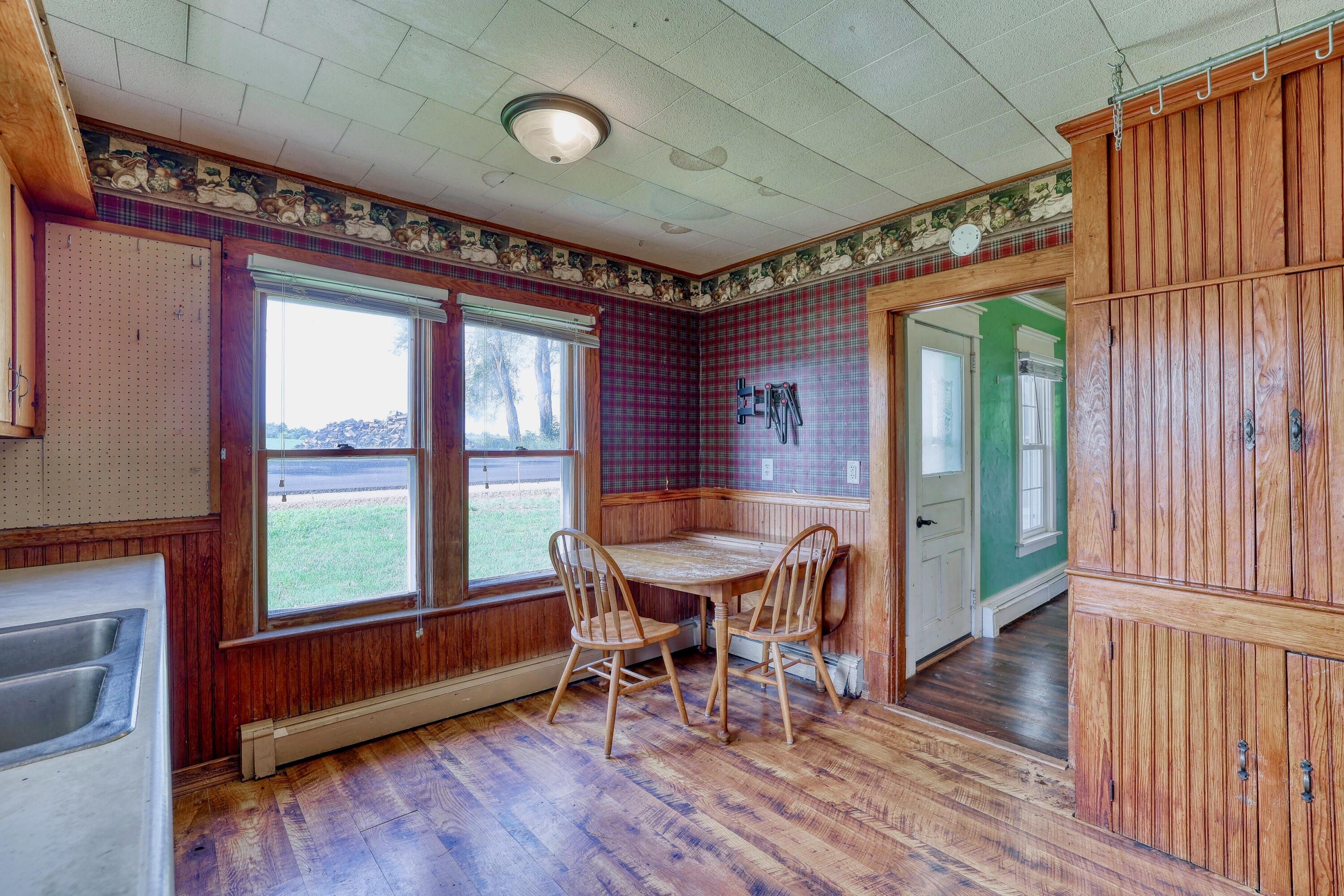 9506 County Rd D Belmont, WI 54909 - Photo 9 of 56 00 - 10