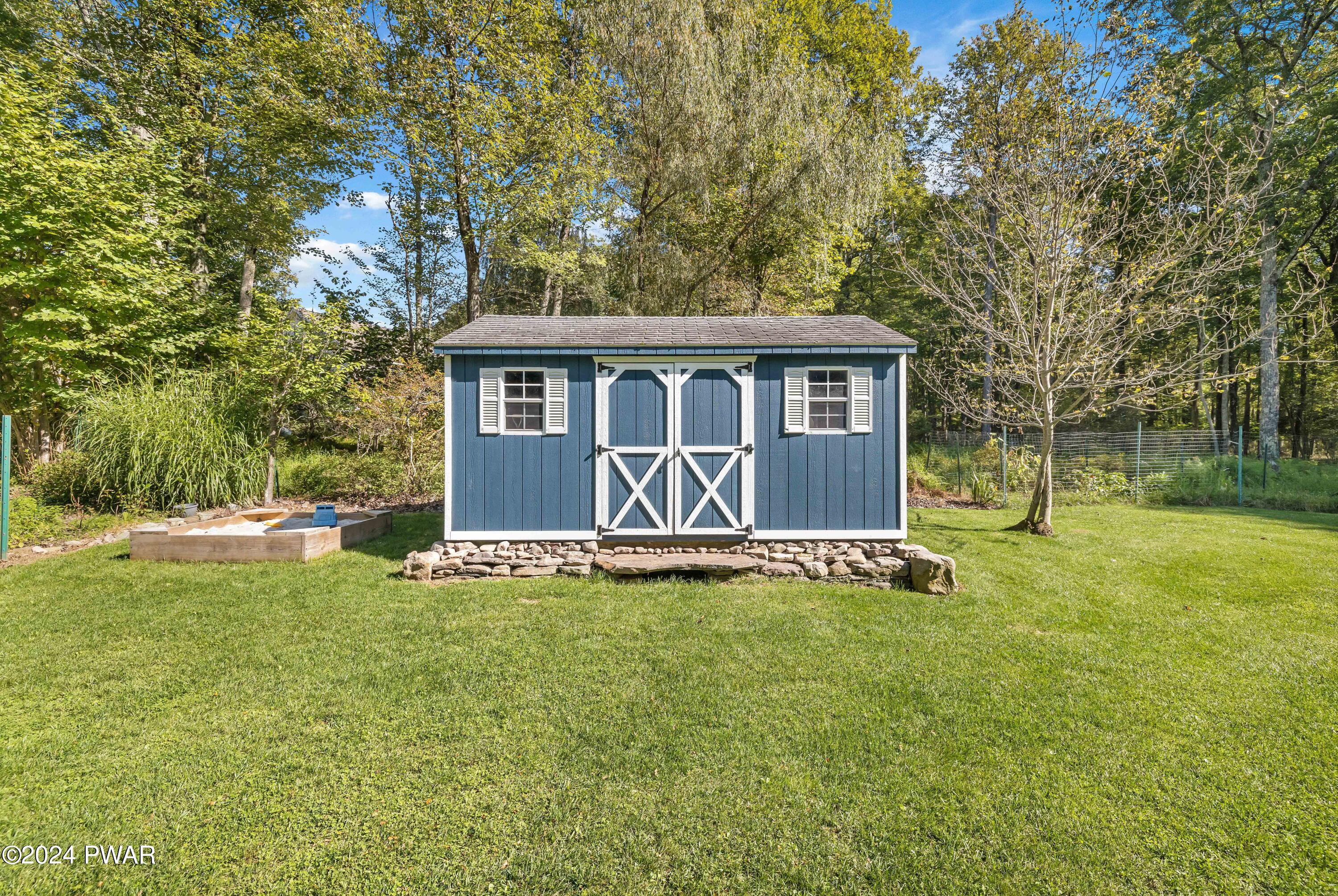533 Big Oak Road Canadensis, PA 18325 - Photo 5 of 56 16-Photos-15