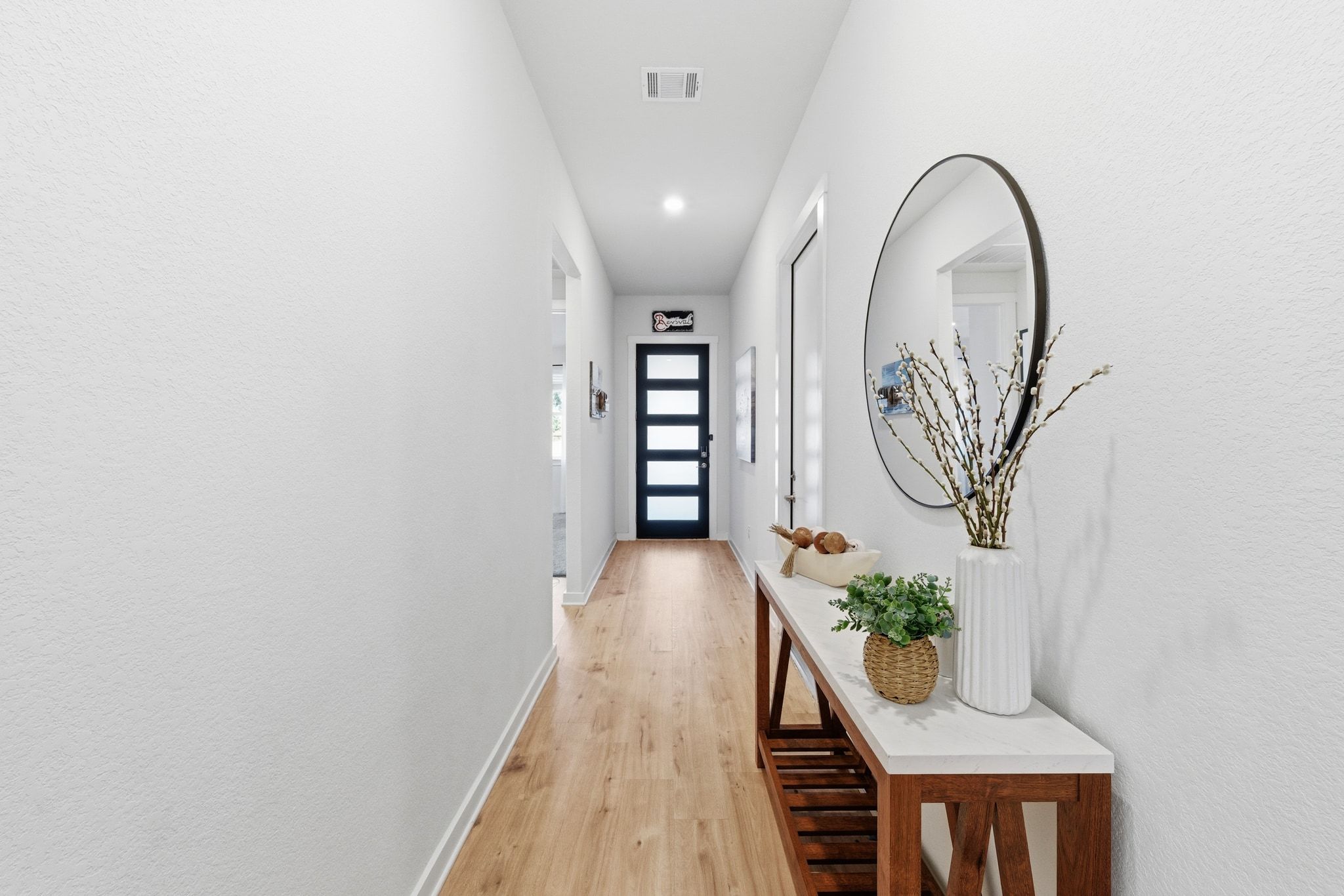 4420 Ingram Road Georgetown, TX 78628 - Photo 10 of 40 Entryway featuring wood finished floors and recessed lighting