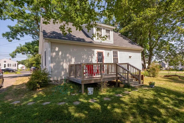 $359,000 | 56 Thomaston Street, Rockland, ME 04841