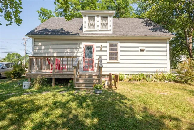 $359,000 | 56 Thomaston Street, Rockland, ME 04841