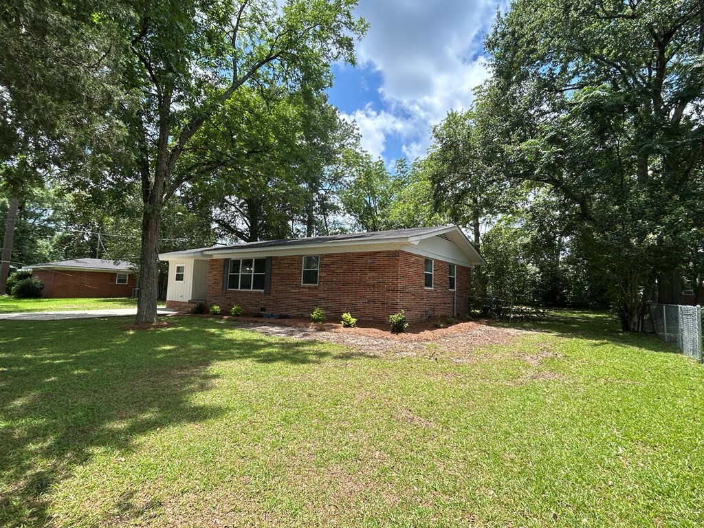 106 Tv Road Dothan, AL 36301 - Photo 3 of 35 North Side, Front