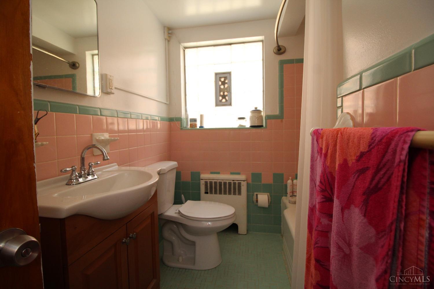 3024 Ferguson Road Cincinnati, OH 45238 - Photo 14 of 19 Gallery Image 14