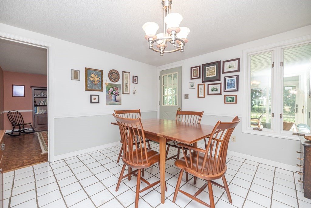 55 Viscount Road Longmeadow, MA 01106 - Photo 13 of 42