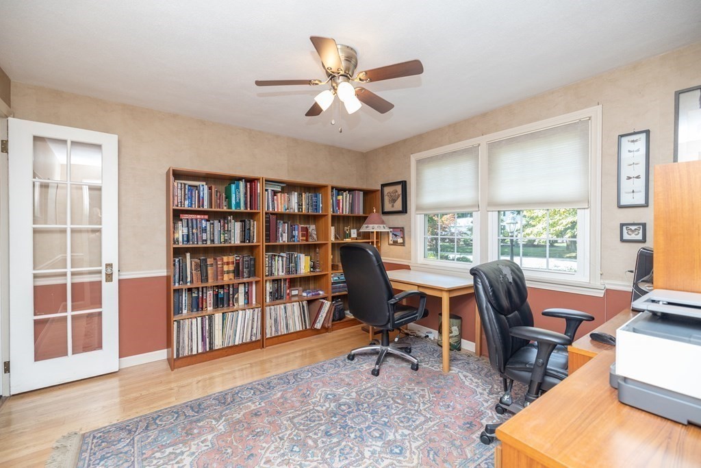 55 Viscount Road Longmeadow, MA 01106 - Photo 20 of 42